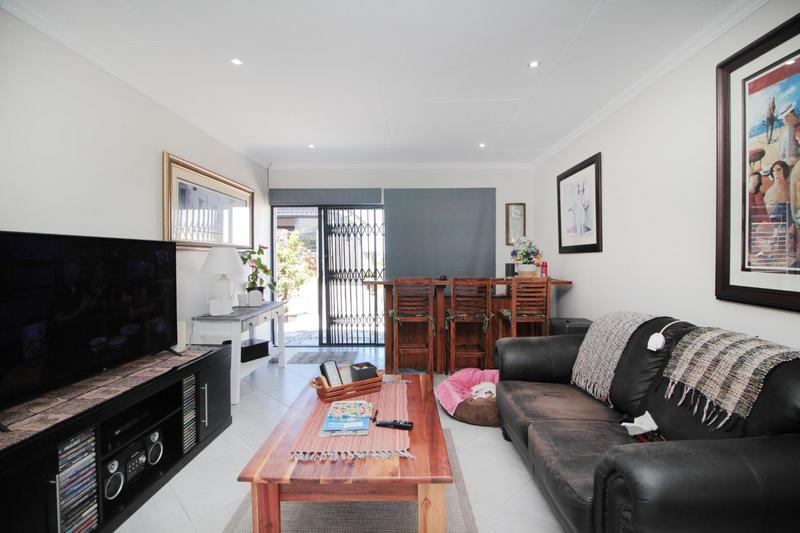 2 Bedroom Property for Sale in Reebok Western Cape